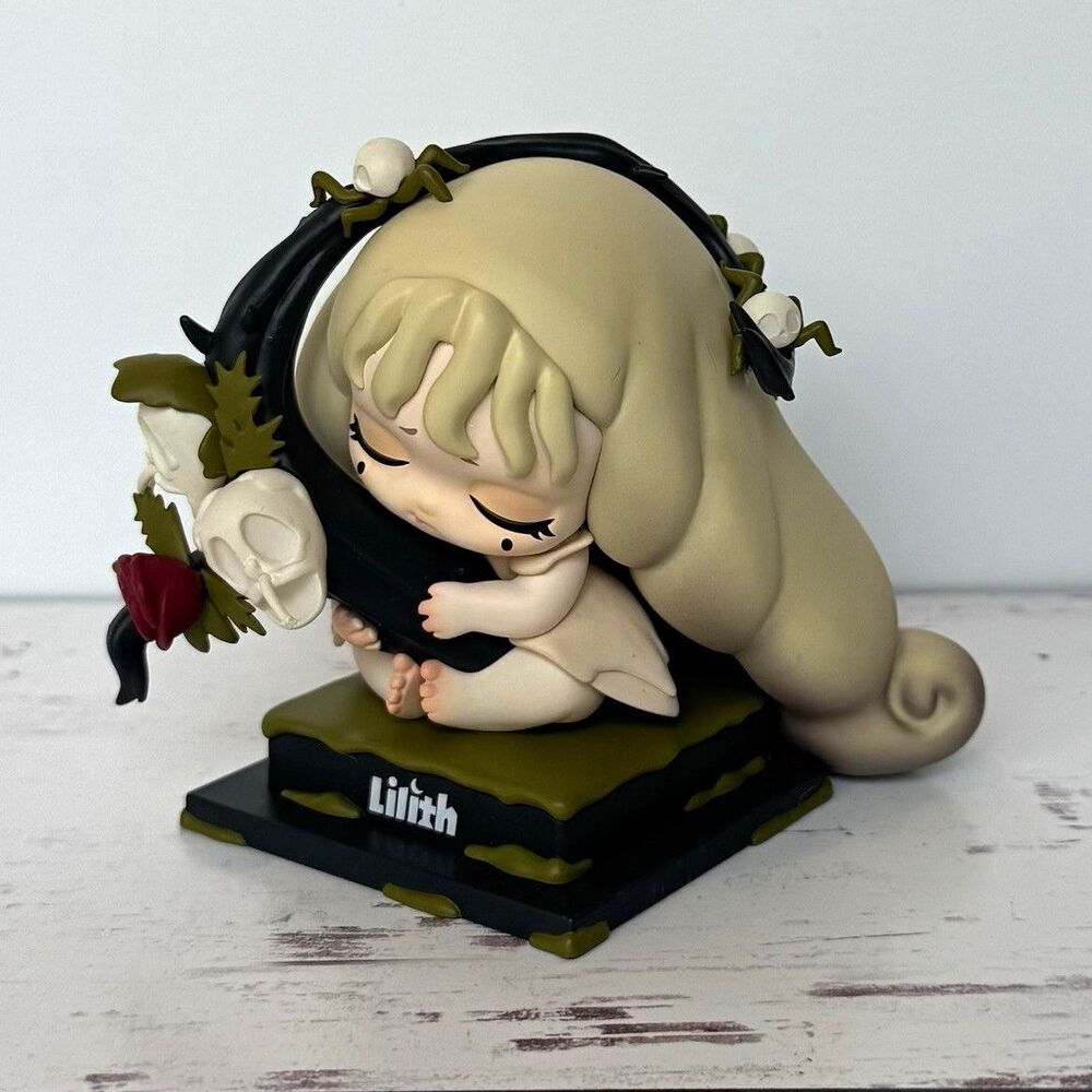 Hell's Flower design from the Lilith The Century of Mary I blind box series